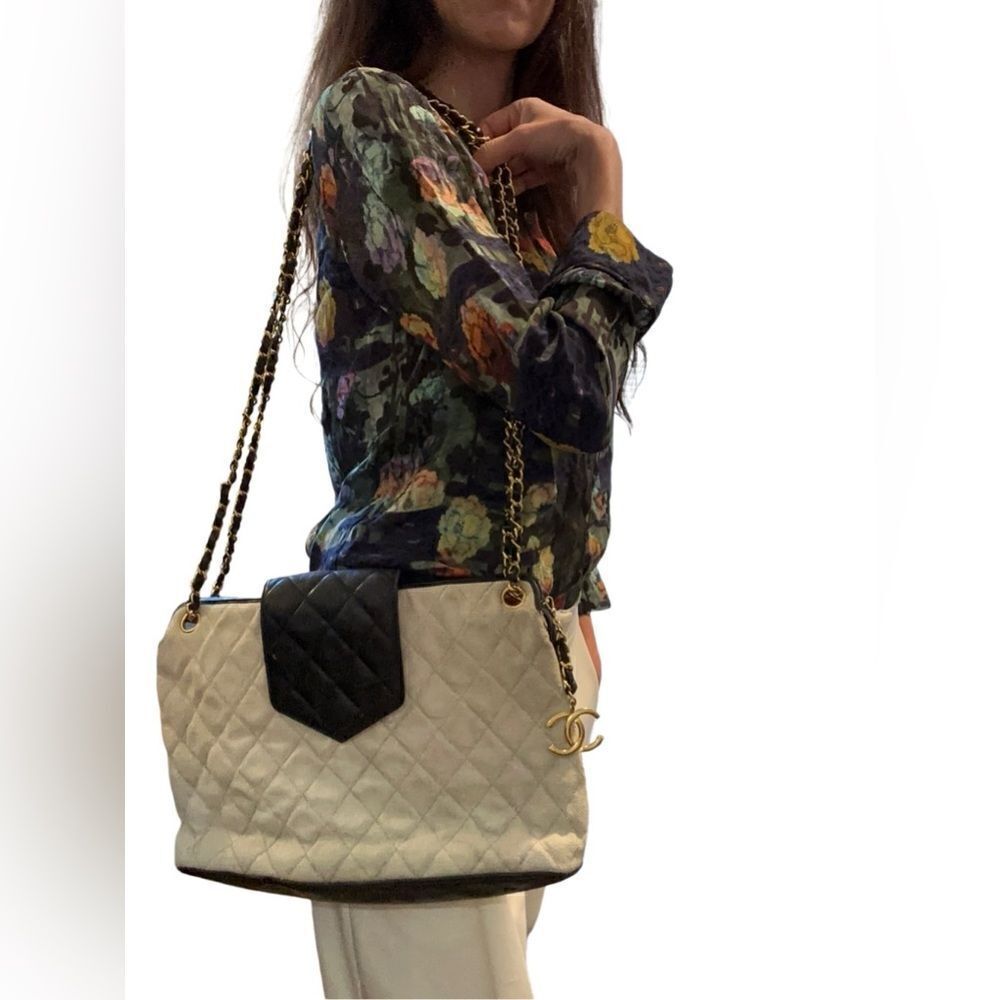 Chanel canvas and leather bag - Picture 16 of 16